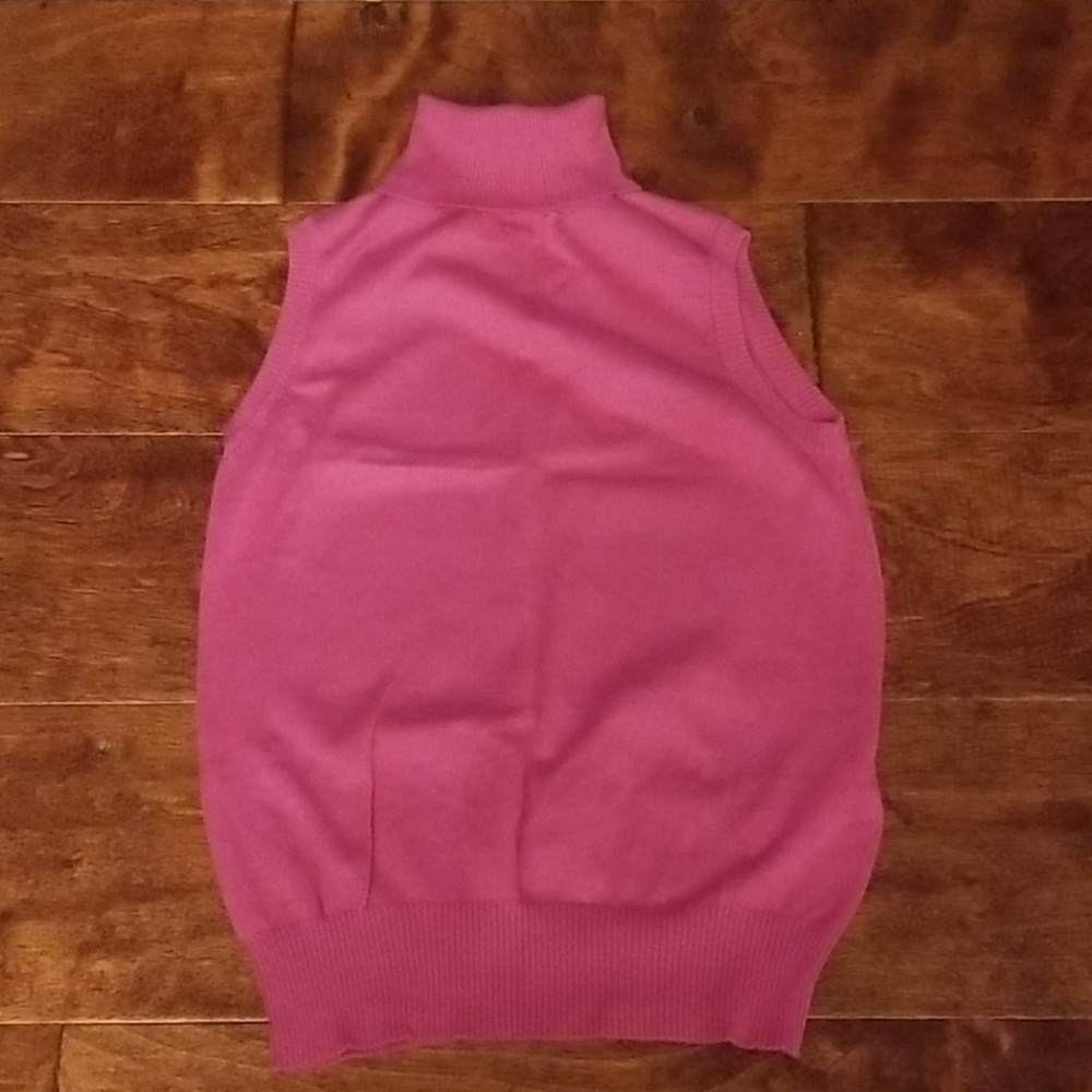 Benetton sleeveless light cashmere top magenta XS